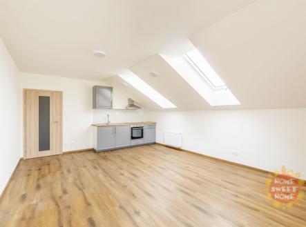 zom-9609-hdr.jpg | Pronájem bytu, 1+kk, 35 m²