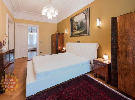 012.jpg | Pronájem bytu, 5+1, 184 m²