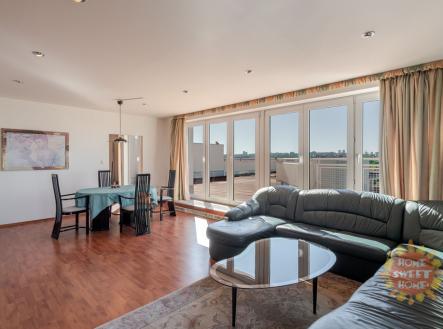 019.jpg | Pronájem bytu, 4+1, 637 m²