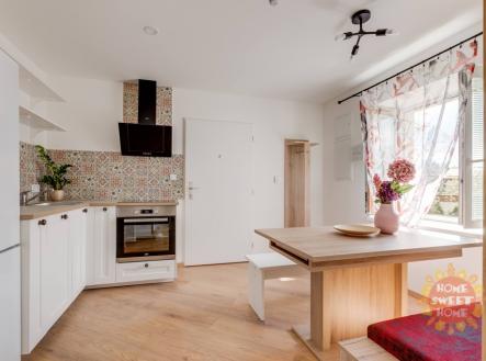 4-1.jpg | Prodej - dům/vila, 320 m²