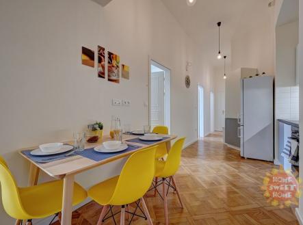 cf3f6ed285e3a85e03f5af16f2845a7c.jpg | Pronájem bytu, jiný, 16 m²