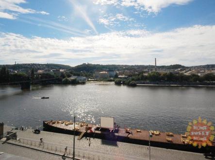 1.jpg | Pronájem - obchodní prostor, 85 m²