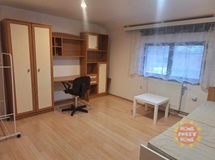 476099588-1514792435856426-3837648301425375585-n.jpg | Pronájem bytu, jiný, 12 m²