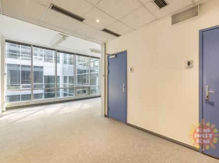 zom-7779-hdr.jpg | Pronájem - kanceláře, 300 m²