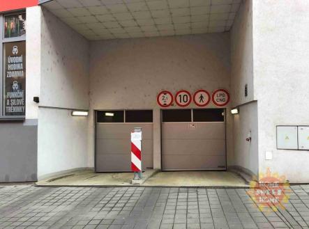 lbs-003.jpg | Pronájem - malý objekt/garáž