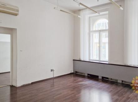 4.jpg | Pronájem - kanceláře, 64 m²