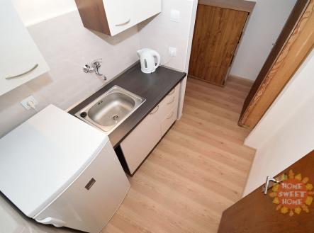 02.jpg | Pronájem - kanceláře, 31 m²