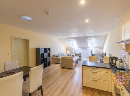 zom-5998-hdr.jpg | Pronájem bytu, 3+kk, 93 m²