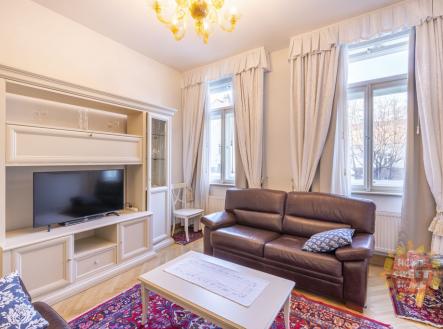 zom-9497-hdr.jpg | Pronájem bytu, 2+kk, 72 m²