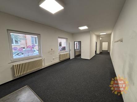 Pronájem - kanceláře, 94 m²