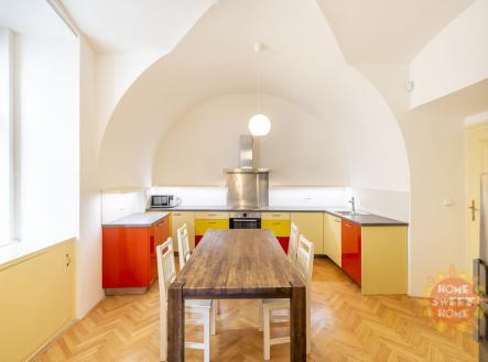 zom-2454-hdr.jpg | Pronájem bytu, 3+1, 117 m²