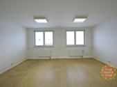 Pronájem - kanceláře, 206 m²
