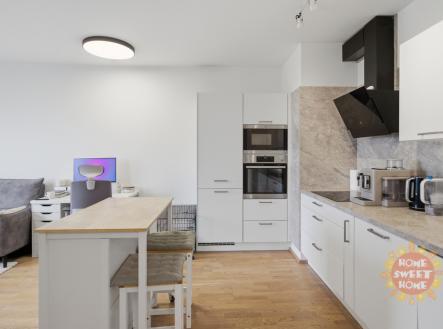 003.jpg | Pronájem bytu, 2+kk, 69 m²