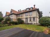 Pronájem - dům/vila, 222 m²