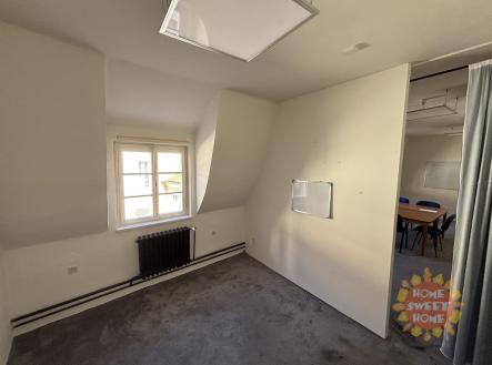 img-8233.jpeg | Pronájem - kanceláře, 31 m²