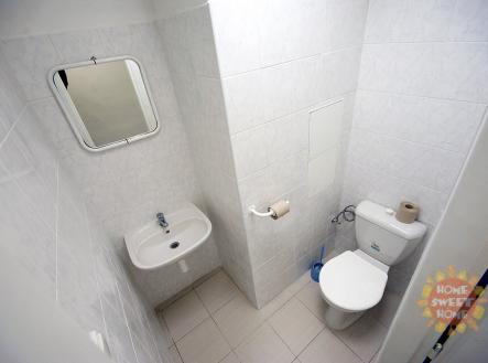 4-1.jpg | Pronájem - kanceláře, 28 m²