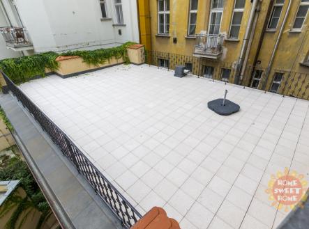 zom-8409-hdr.jpg | Pronájem bytu, 1+1, 125 m²