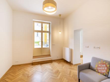 zom-8421-hdr.jpg | Pronájem bytu, 1+1, 125 m²