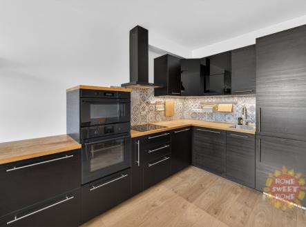 002-1.jpg | Pronájem bytu, 2+kk, 46 m²