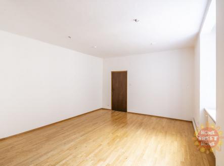 zom-2186-hdr.jpg | Pronájem - kanceláře, 21 m²