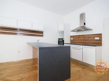 100.jpg | Pronájem bytu, 3+1, 130 m²