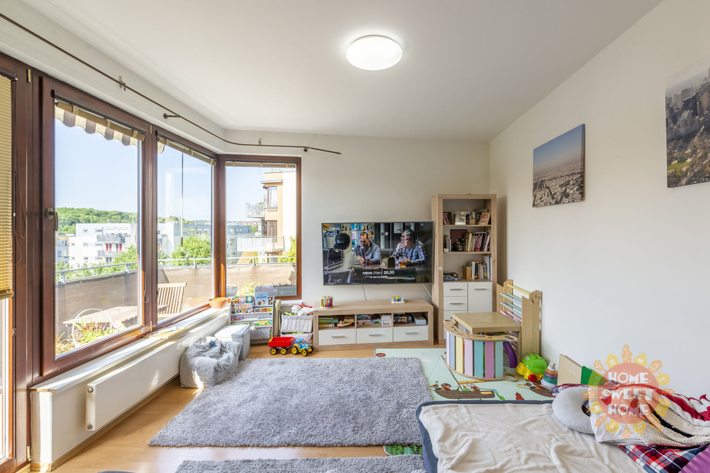 zom-8687-hdr.jpg
