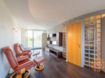 003.jpg | Pronájem bytu, 2+kk, 70 m²