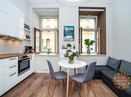 d8e-1190.1761052026.jpg | Pronájem bytu, 1+kk, 31 m²