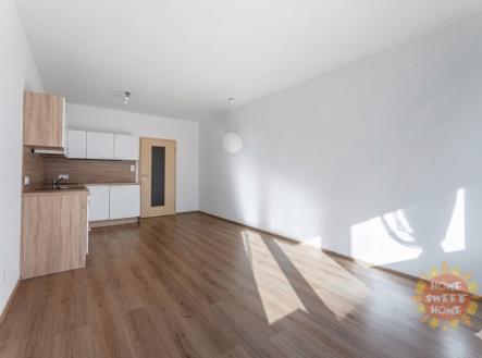 1782326003-yrhzhrysvg-img-20260624-wa0016.jpg | Pronájem bytu, 1+kk, 39 m²