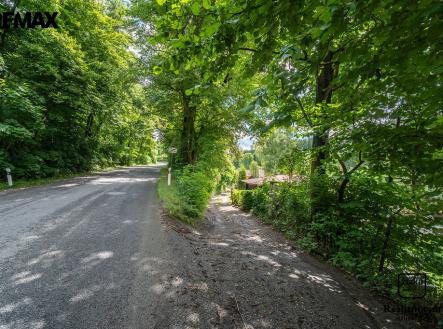 kopie-souboru-vjezd.jpg | Prodej - pozemek, trvalý travní porost, 1 169 m²