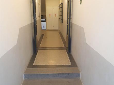 04-n.jpg | Prodej - skladovací prostor, 94 m²