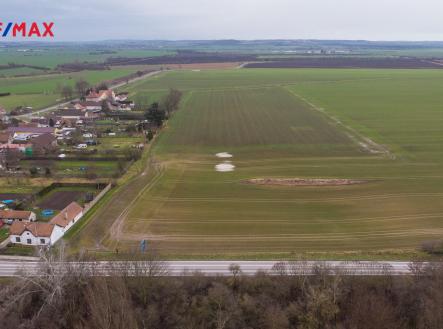 Prodej - pozemek pro bydlení, 5 542 m² obrázek