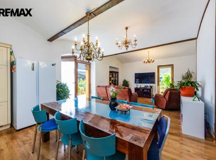 Prodej - dům/vila, 219 m² obrázek