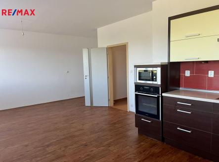 Pokoj s kuchyní | Pronájem bytu, 1+kk, 40 m²