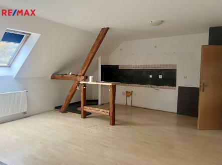 Kuchyně + Obývací pokoj | Pronájem bytu, 2+kk, 52 m²