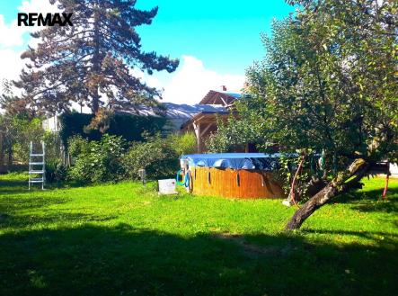 bazen.jpg | Prodej - pozemek, zahrada, 2 351 m²