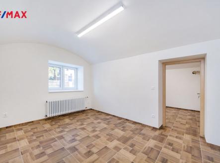 img-8903.jpg | Pronájem - kanceláře, 54 m²