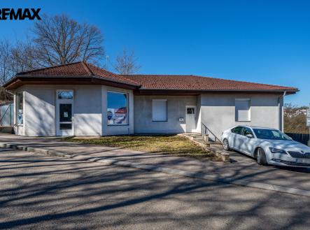 Prodej - obchodní prostor, 227 m² obrázek