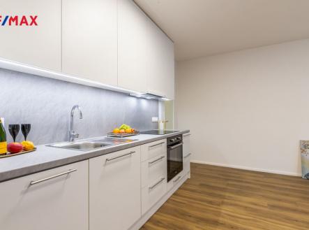 plzenska-60.jpg | Pronájem bytu, 2+kk, 51 m²