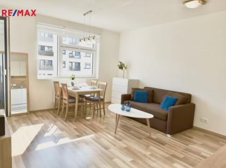 004-2.jpeg | Pronájem bytu, 2+kk, 54 m²