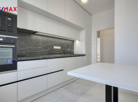 Kuchyně | Pronájem bytu, 2+1, 60 m²