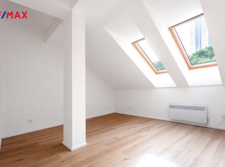 nu04-6.jpg | Pronájem bytu, 1+kk, 22 m²