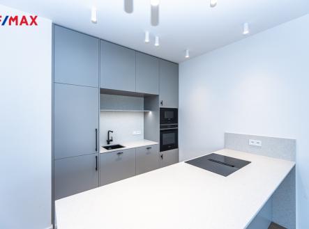 mh7-1644.jpg | Pronájem bytu, 2+kk, 59 m²