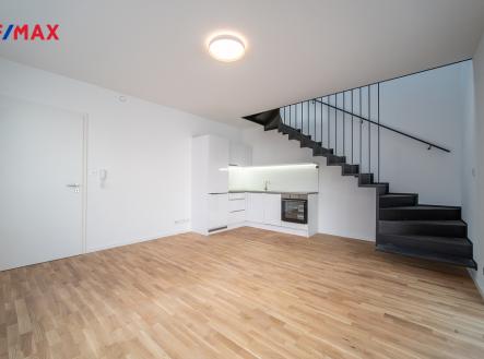 Pronájem bytu, 3+kk, 63 m² obrázek