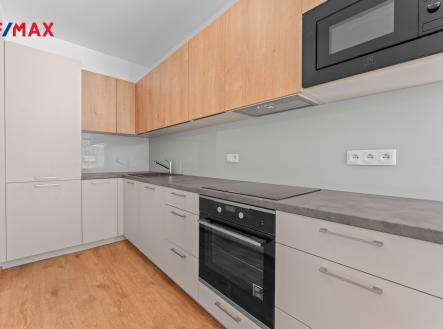 Pronájem bytu, 2+kk, 84 m² obrázek