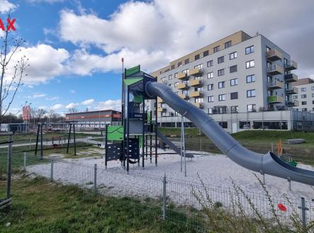 Hřiště | Pronájem bytu, 4+kk, 93 m²