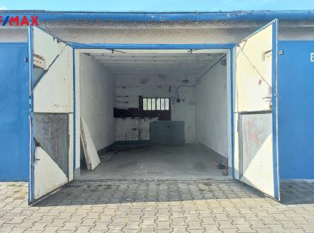 20250414-154503.jpg | Prodej - malý objekt/garáž