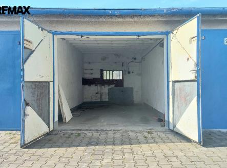 20250414-154503.jpg | Prodej - malý objekt/garáž