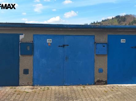 20250414-154626.jpg | Prodej - malý objekt/garáž