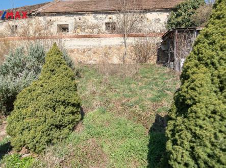 Zahrada s okrasnými dřevinami | Prodej - dům/vila, 98 m²